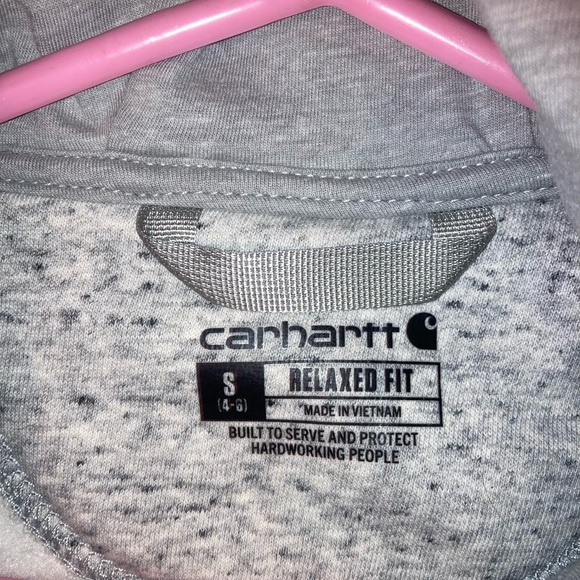 Woman’s carhartt jacket - Picture 3 of 3